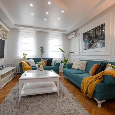 Lägenhet Spacious Duplex For Up To 6ppl With Free Parking New