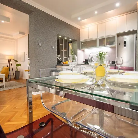 Spacious Duplex For Up To 6ppl With Free Parking New Lägenhet Novi Sad