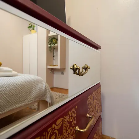 Spacious Duplex For Up To 6ppl With Free Parking New Appartamento *