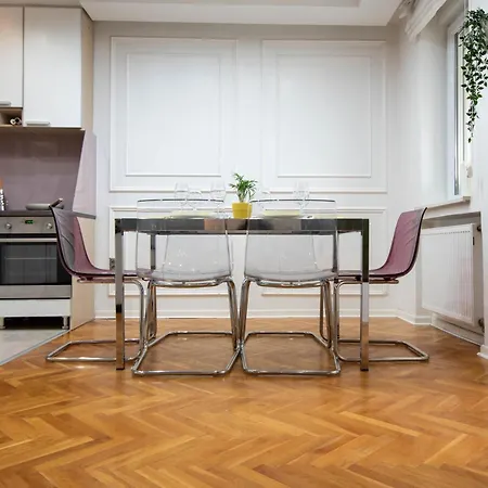 Spacious Duplex For Up To 6ppl With Free Parking New