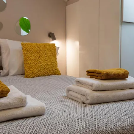 Spacious Duplex For Up To 6ppl With Free Parking New *