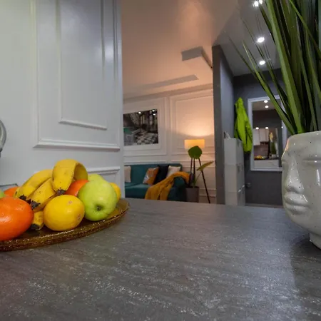 Spacious Duplex For Up To 6ppl With Free Parking New *