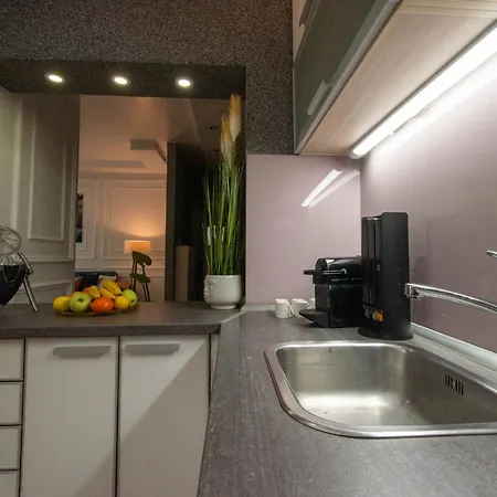 Appartamento Spacious Duplex For Up To 6ppl With Free Parking New Novi Sad