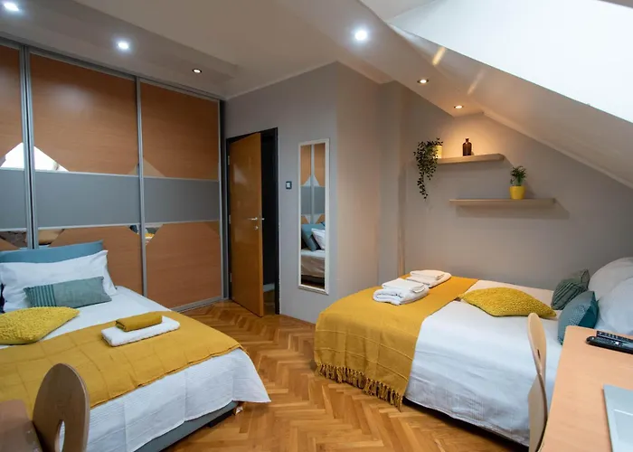 Spacious Duplex For Up To 6ppl With Free Parking New Apartman Novi Sad