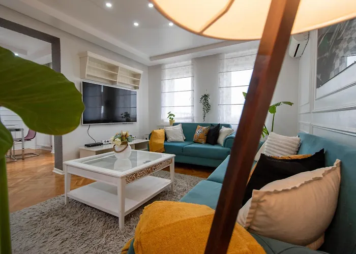 Spacious Duplex For Up To 6ppl With Free Parking New Apartman *