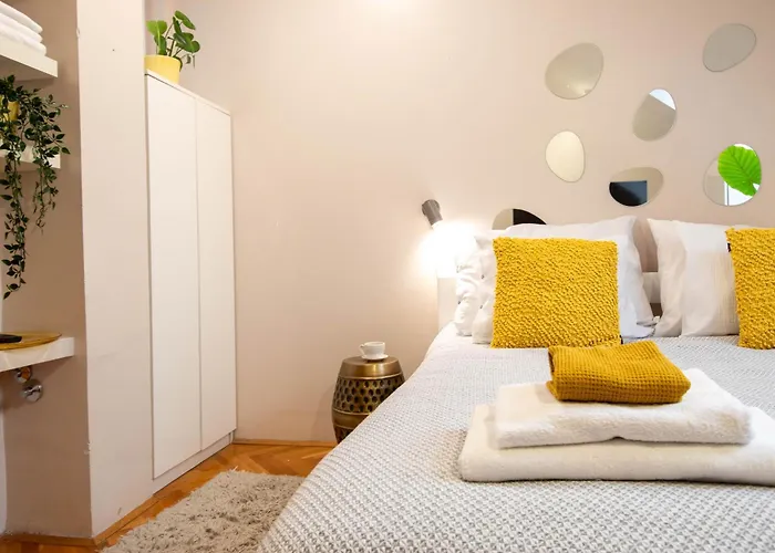 Spacious Duplex For Up To 6ppl With Free Parking New Apartman *