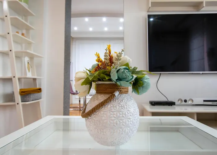 Spacious Duplex For Up To 6ppl With Free Parking New *