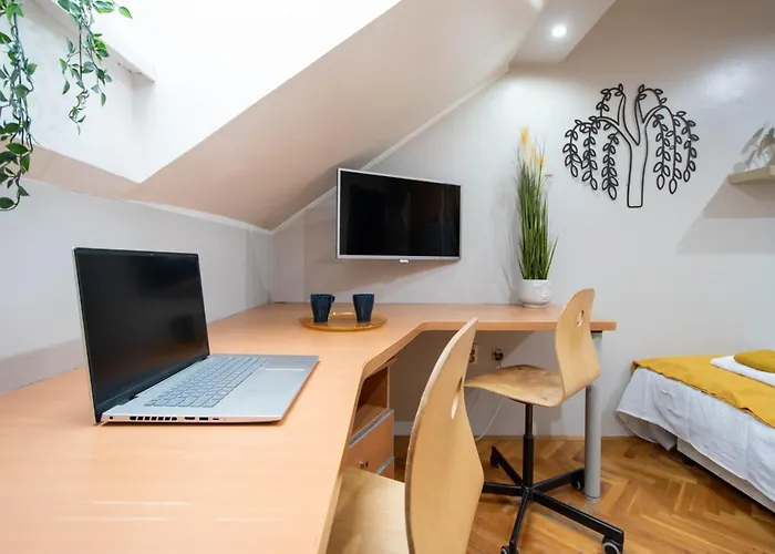 Apartman Spacious Duplex For Up To 6ppl With Free Parking New *