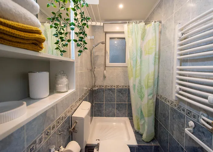 Spacious Duplex For Up To 6ppl With Free Parking New Apartman