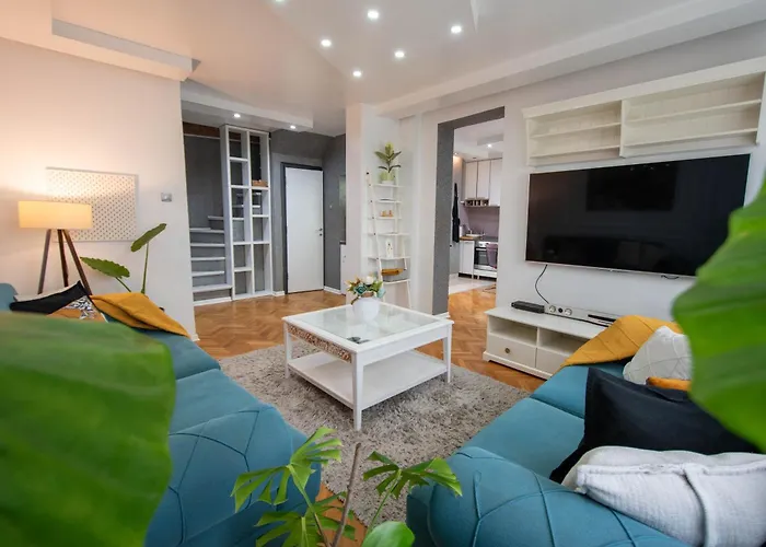 Spacious Duplex For Up To 6ppl With Free Parking New Apartman Novi Sad