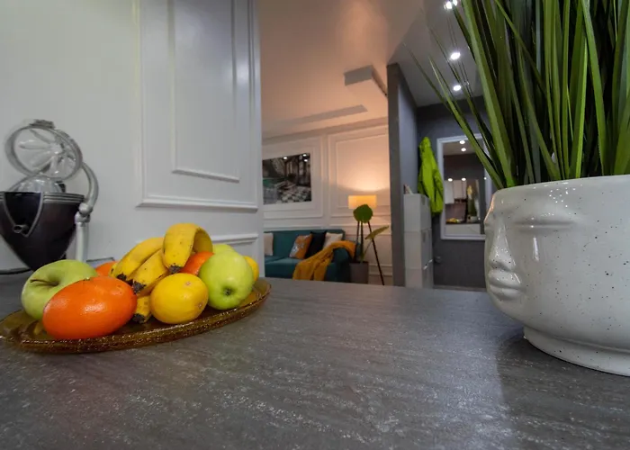 Spacious Duplex For Up To 6ppl With Free Parking New *