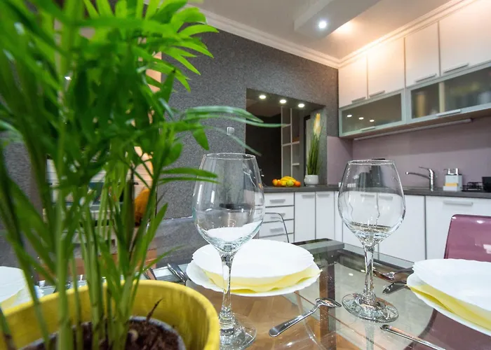 Apartman Spacious Duplex For Up To 6ppl With Free Parking New Novi Sad